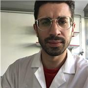 Laureato in Biologia Molecolare offre lezioni in Citologia, Genetica, Biochimica, Chimica
